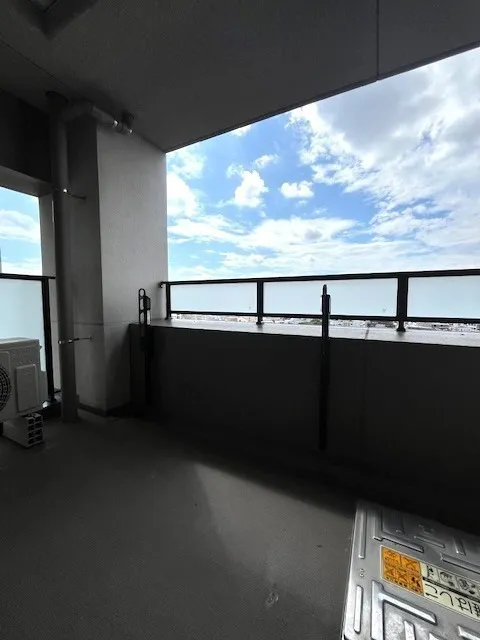 Stella Maison Sangenjaya - Interior - ["Floor", "Glass", "Ceiling"]