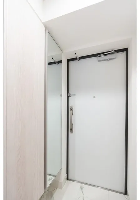 Comforia Takenotsuka East - Interior - ["Flooring", "Interior design", "Floor"]