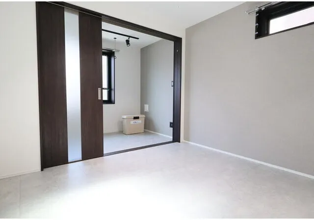 Crescer Nishikoyama - Interior - ["Flooring", "Wood", "Floor"]