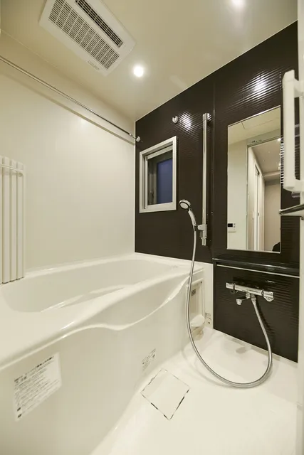 BCN Residence Hatchobori - Interior - ["Property", "Building", "Plumbing fixture"]