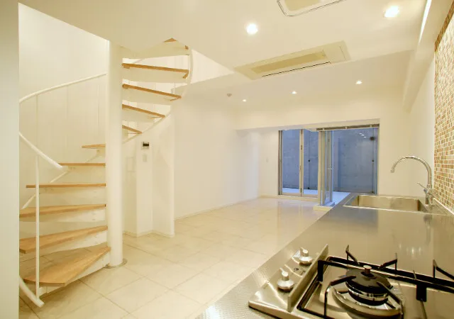 Castalia Shiba-Koen - Interior - ["Property", "Cabinetry", "Wood"]