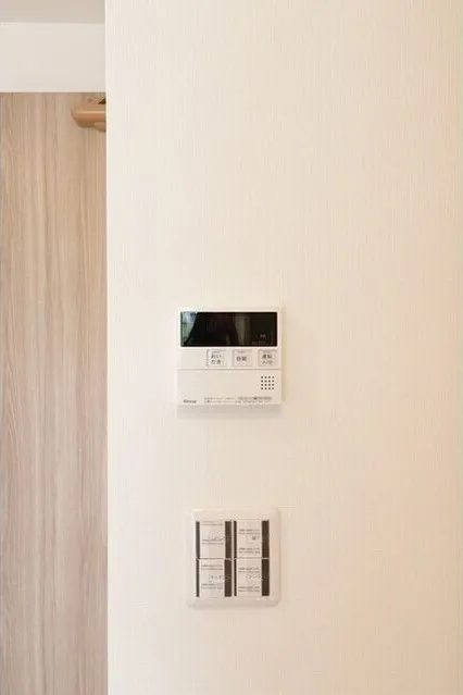 Predia Court Yoyogi Uehara - Interior - ["Shelving", "Rectangle", "Wood"]