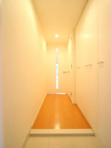 Prime Urban Gakugei Daigaku Park Front - Interior - ["Wood", "House", "Flooring"]