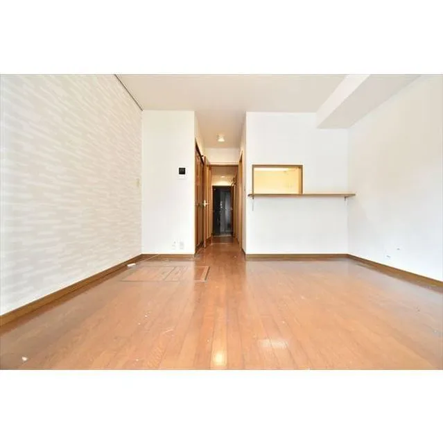Plateau Jingumae - Interior - ["Wood", "Flooring", "Floor"]