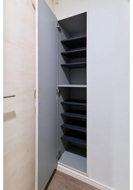 Gran Casa Hikifune II - Interior - ["Wood", "Shelving", "Shelf"]