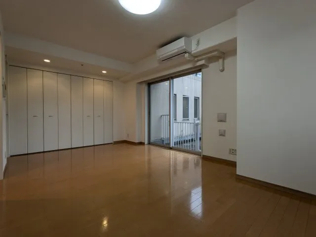MG Meguro Station - Interior - ["Flooring", "Floor", "Wood"]
