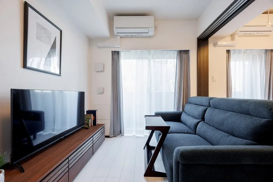 Hmlet Higashi-Shinjuku II - Interior - ["Furniture", "Flooring", "Interior design"]