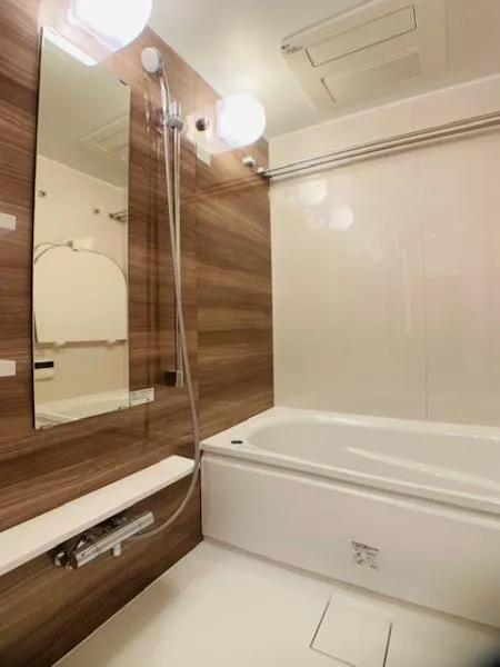 EVERTOW CHOJAMARU - Interior - ["Bathroom", "Property", "Room"]