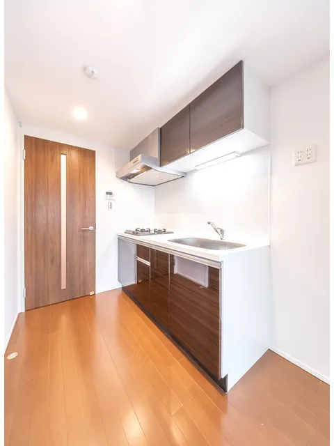 Well Square Ism Takaido - Interior - ["Apartment", "Wood flooring", "Hardwood"]