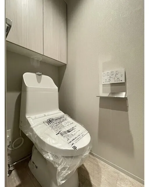 Season Flats Omorinishi - Interior - ["Flooring", "Floor", "Plumbing fixture"]