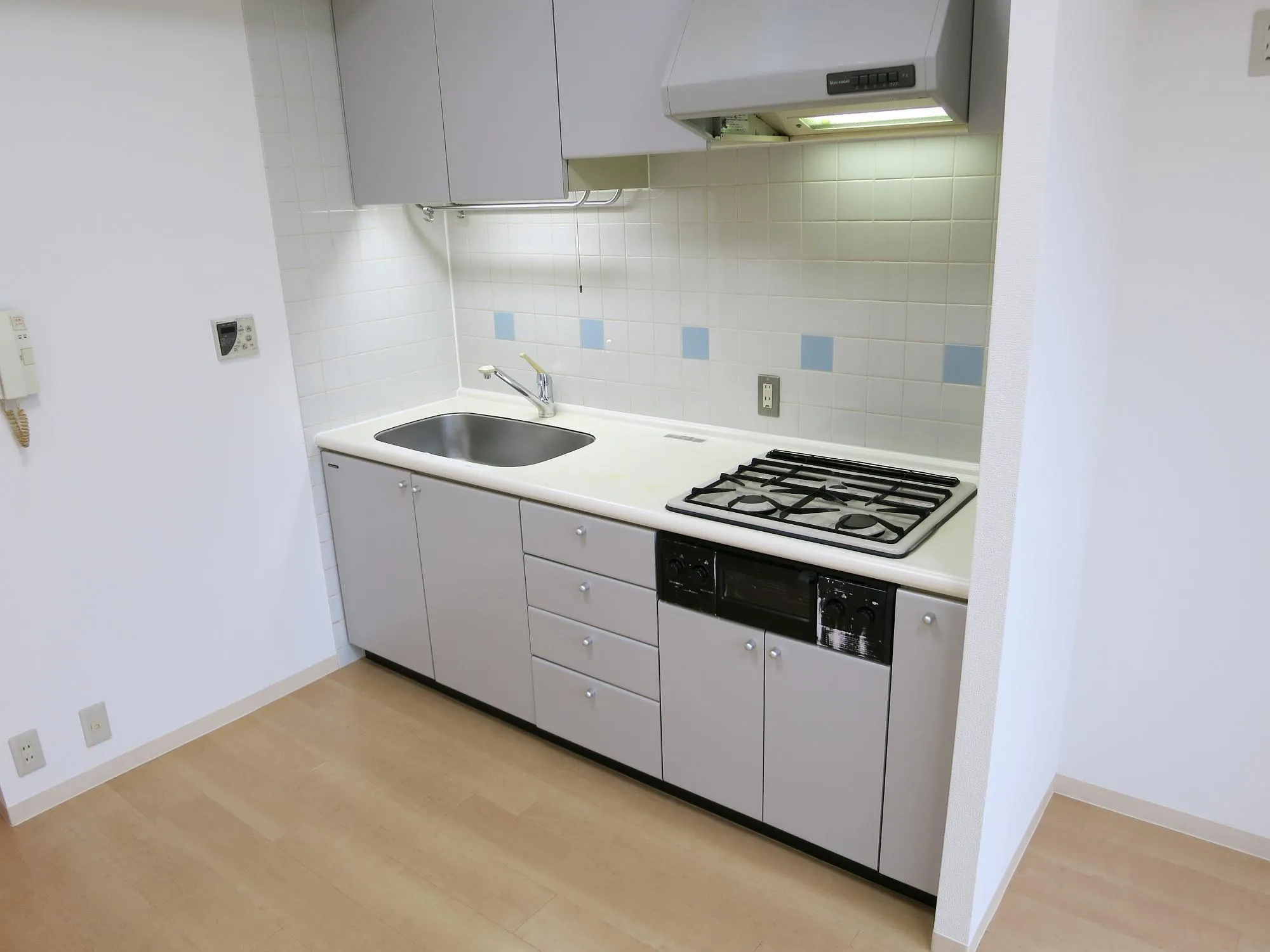 WillDo Otsuka - Interior - ["Apartment", "Major appliance", "Floor"]