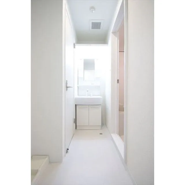 White Tooth Terrace - Interior - ["Building", "Door", "Fixture"]