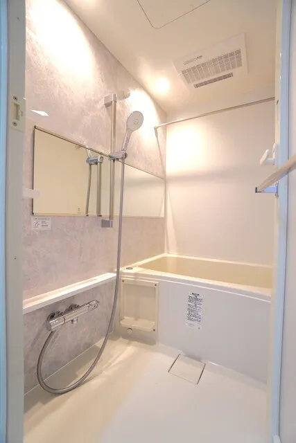 CREATIF Bunkyo Sendagi - Interior - ["Flooring", "Plumbing fixture", "Floor"]
