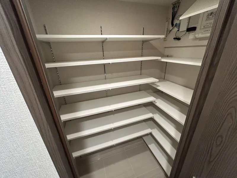 Primal Nerima Toshimaen - Interior - ["Wood", "Flooring", "Floor"]