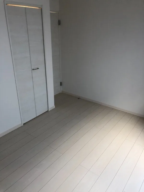 Mihas Kaminoge - Interior - ["Flooring", "Floor", "Wood"]