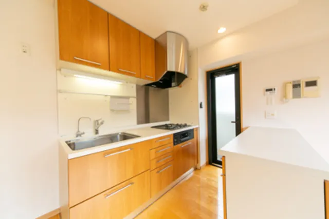 York Residence - Interior - ["Room", "Property", "Countertop"]