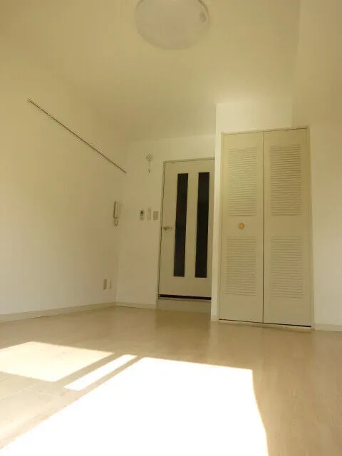 Harmony Kamikitazawa - Interior - ["Flooring", "Floor", "Wall"]