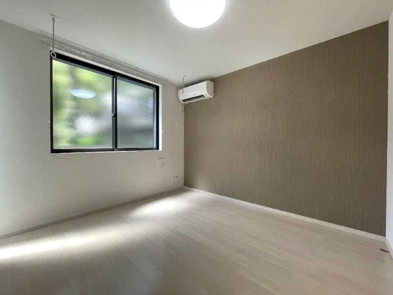 Mare Meidaimae II - Interior - ["Flooring", "Floor", "Wood"]