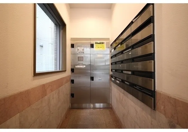 Quartier Ebisu - Exterior - ["Floor", "Door", "Apartment"]