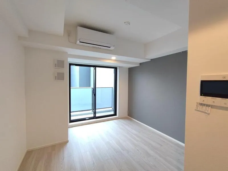 Cross Residence Takadanobaba - Interior - ["Floor", "Flooring", "Apartment"]