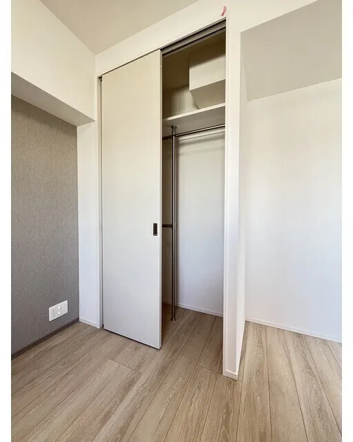 Comforia Nakakasai - Interior - ["Wood", "Flooring", "Floor"]