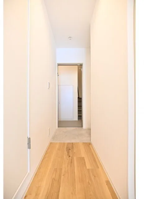 False Class Takadanobaba - Interior - ["Floor", "Flooring", "Wood flooring"]