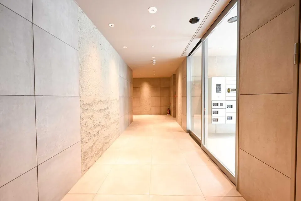 Hmlet Monzen-Nakacho II - Exterior - []