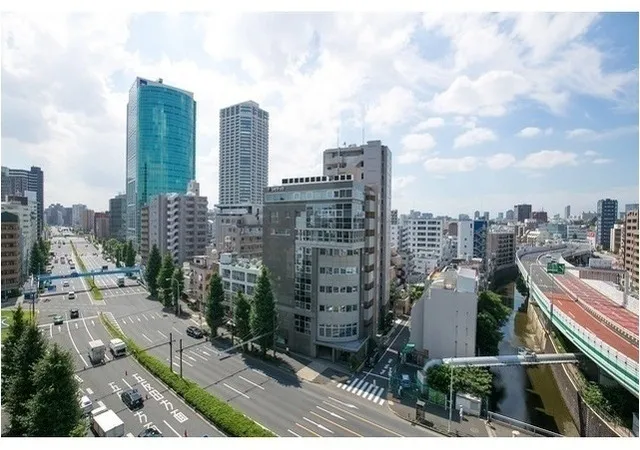 Comforia Shirokane-Takanawa - Interior - ["Building", "Urban area", "Daytime"]