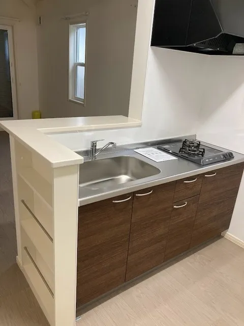 Duo Minamidai A - Interior - ["Wood", "Flooring", "Plumbing fixture"]