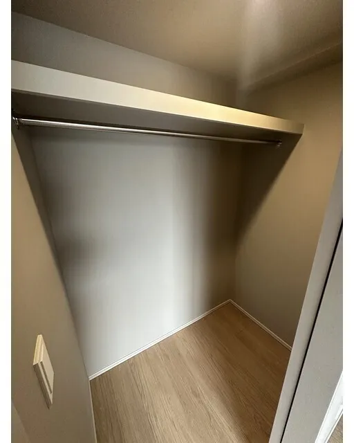 Baus Flats Kuramae - Interior - ["Wood", "Grey", "Ceiling"]
