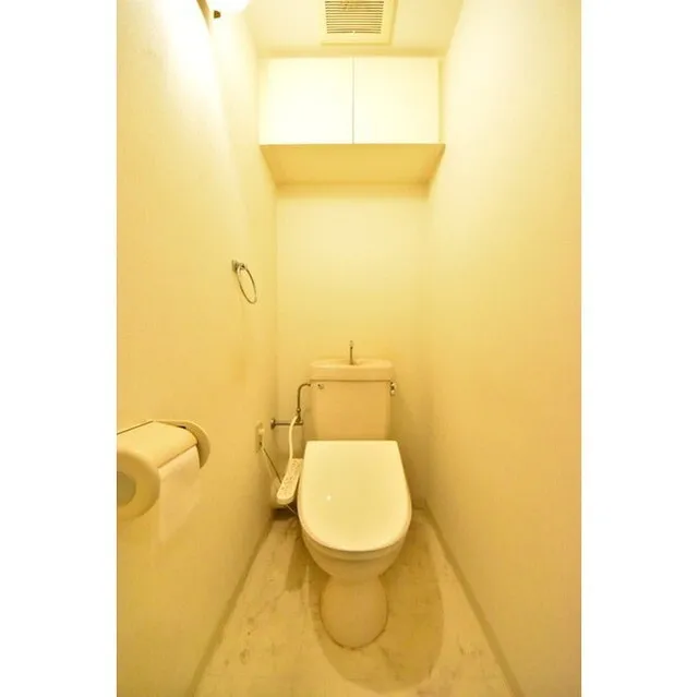 Plaille Hamamatsucho - Interior - ["Toilet seat", "Plumbing fixture", "Toilet"]