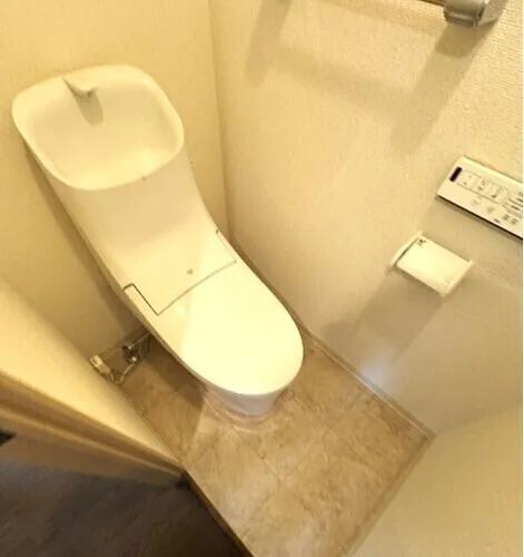 Lions Mansion Mejiro - Interior - ["Toilet seat", "Flooring", "Toilet"]