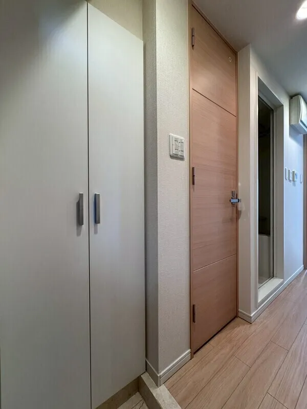 La Santé Hiroo - Interior - ["Wall", "Wood", "Flooring"]