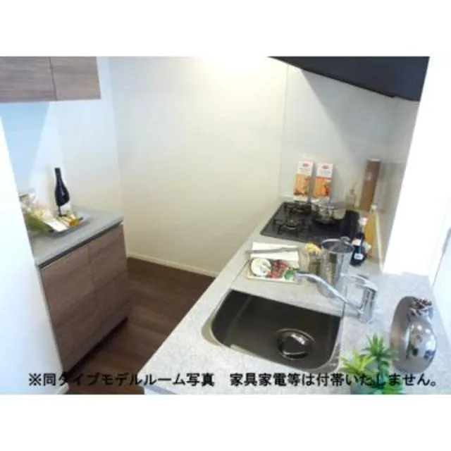 Park Axis Kamata Station Gate - Interior - ["White", "Property", "Room"]
