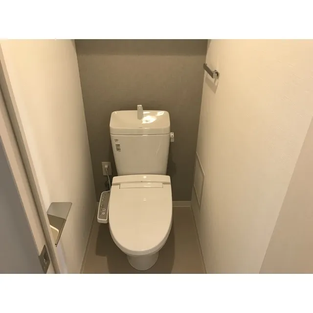 Asyl Court Nishimagome - Interior - ["Toilet seat", "Toilet", "Plumbing fixture"]