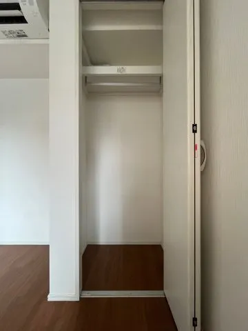 El Faro Otsuka IV - Interior - ["Wood", "Fixture", "Floor"]