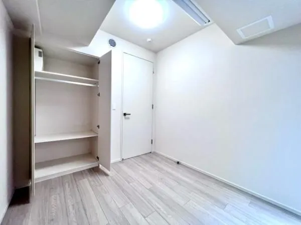 Brillia Ist Komagome - Interior - ["Building", "Wood", "Fixture"]