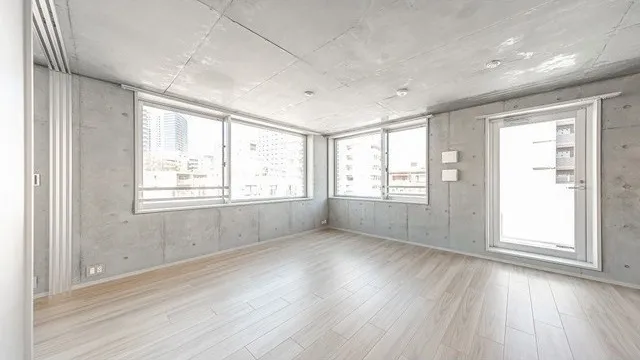 Well Square Hatsudai - Interior - ["Window", "Building", "Fixture"]