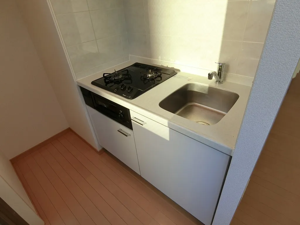 Cross Residence Kamata - Interior - ["Floor", "Apartment", "Wood flooring"]