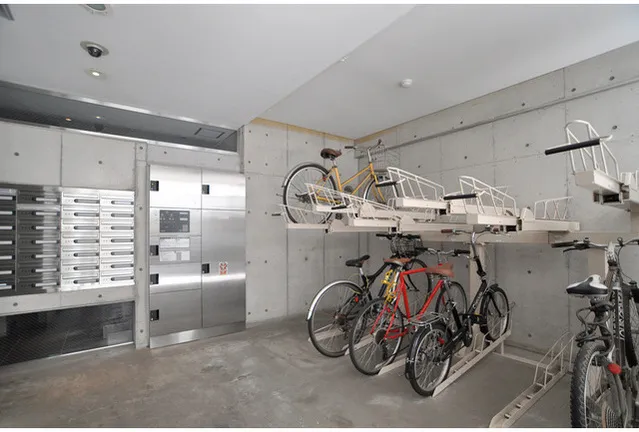 BPR Residence Ningyocho - Other - ["Metal", "Ceiling", "Aluminium"]