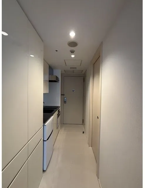 Frontier Residence The Tower Shinagawa - Interior - ["Flooring", "Floor", "Interior design"]