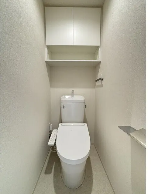 Asyl Court Nerima Nakamurabashi - Interior - ["Toilet seat", "Toilet", "Plumbing fixture"]