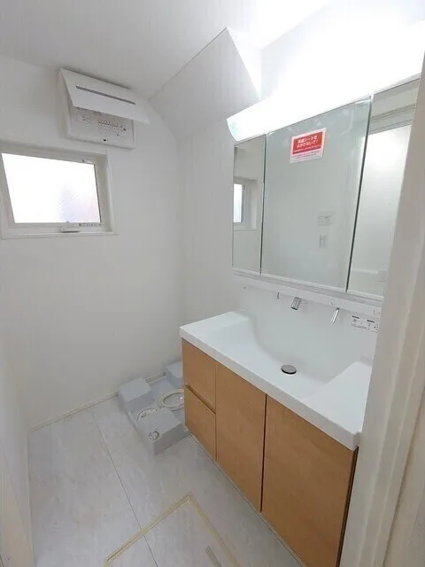 Kolet Hatagaya#04 - Interior - ["Tap", "Mirror", "Plumbing fixture"]