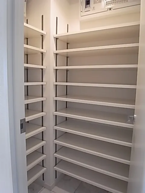 Gladito Shiodome Rosso - Interior - ["Shelving", "Shelf", "Design"]