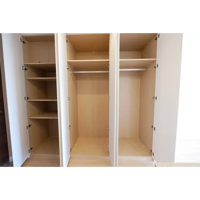 Comforia Shinjuku East Side Tower - Interior - ["Furniture", "Shelf", "Shelving"]