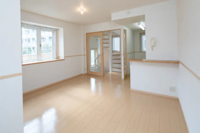 Belle Maison (3 Floor Maisonette) - Interior - ["Window", "Building", "Fixture"]
