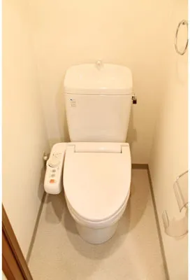 Sky Court Nihonbashi Hamacho No. 3 - Interior - ["Toilet seat", "Toilet", "Plumbing fixture"]