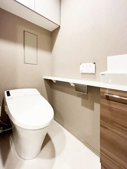 Orchid Residence Shibuya Tomigaya - Interior - ["Toilet seat", "Flooring", "Plumbing fixture"]