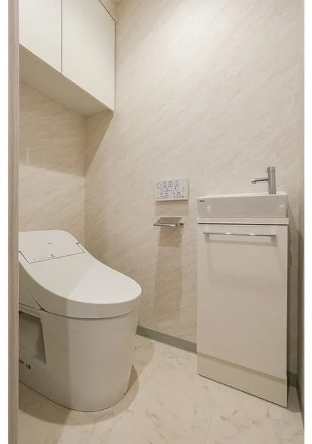 Comforia Liv Bunkyo Gokokuji - Interior - ["Flooring", "Plumbing fixture", "Floor"]