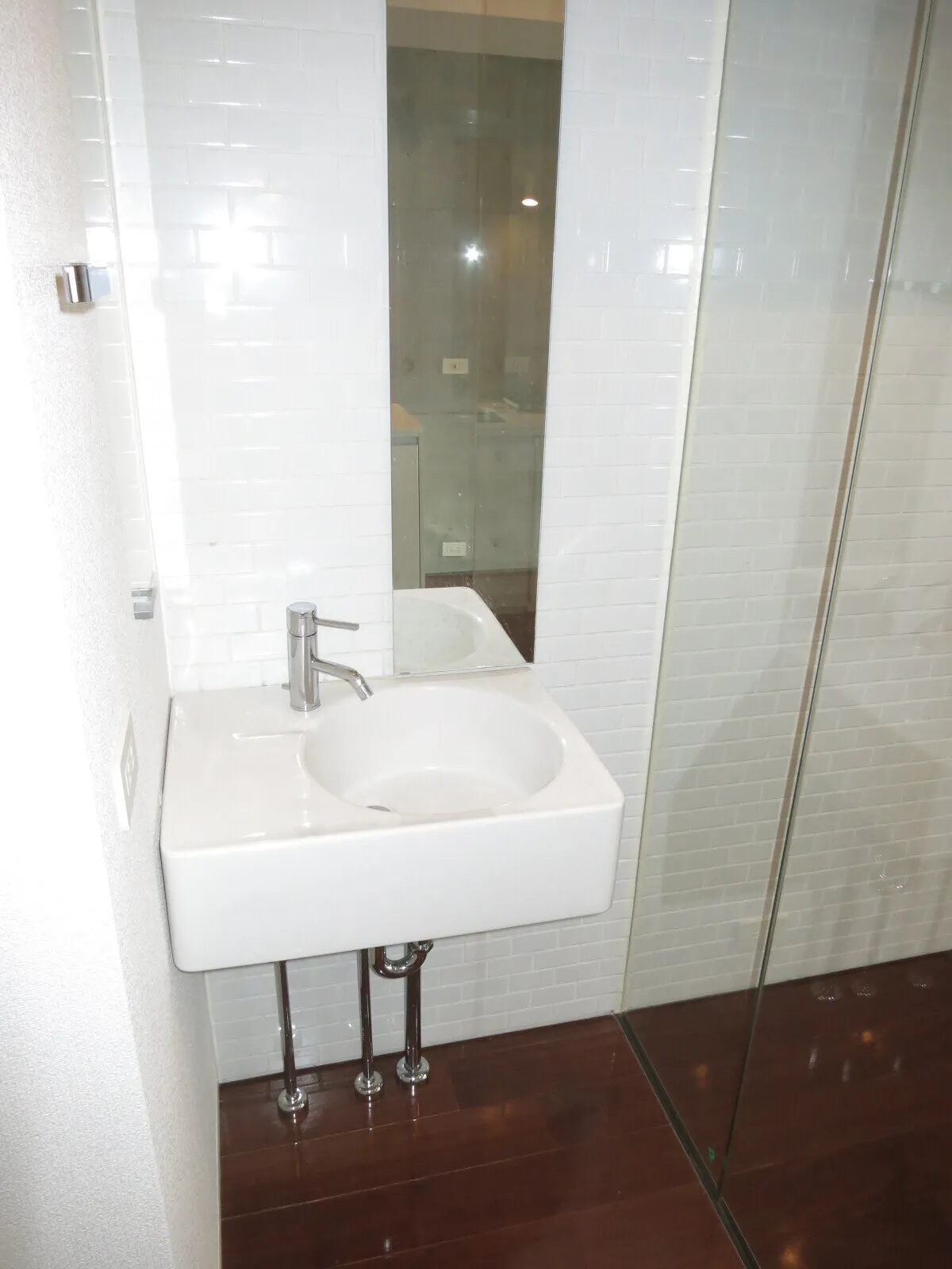 Arden Shiba Park - Interior - ["Bathroom Sink", "Bathroom", "Plumbing fixture"]